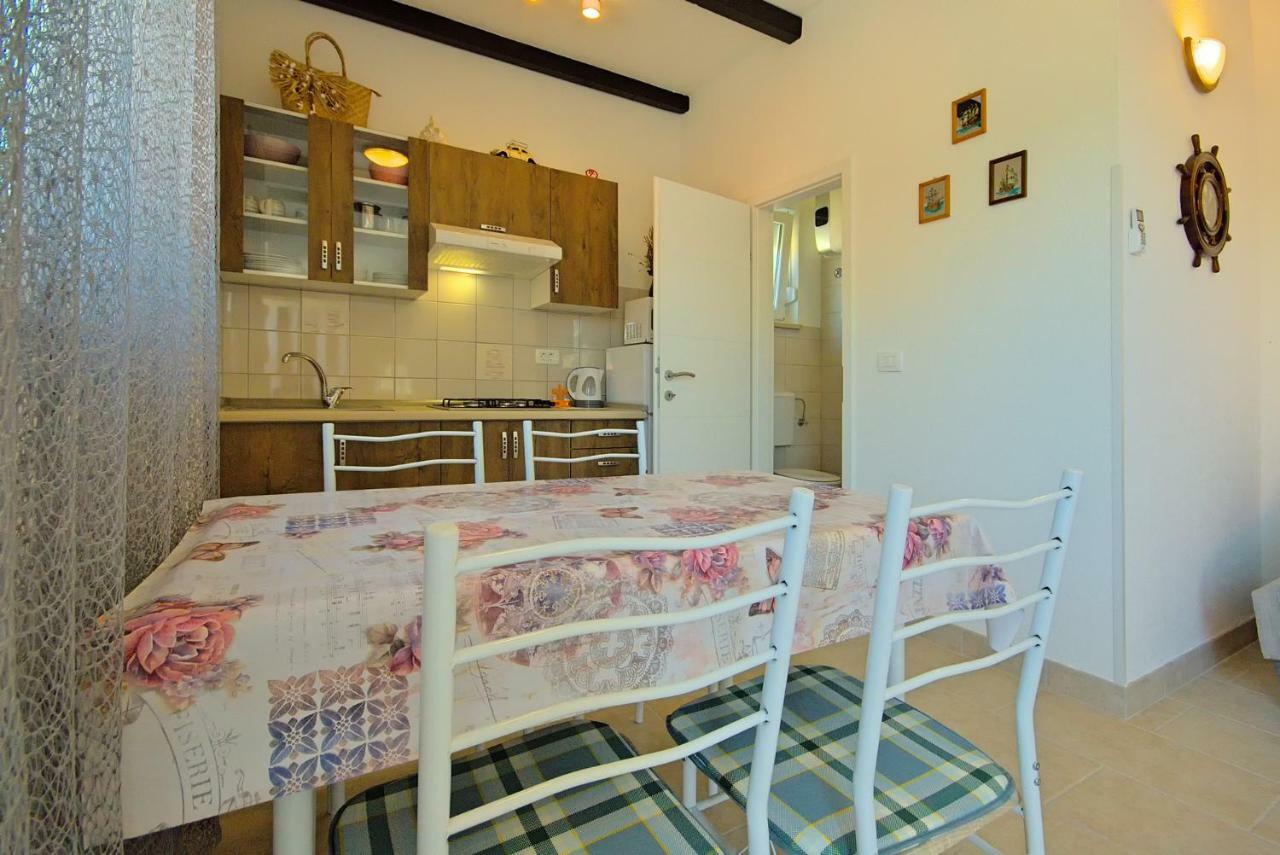 App Klabot *** Apartman Umag Kültér fotó