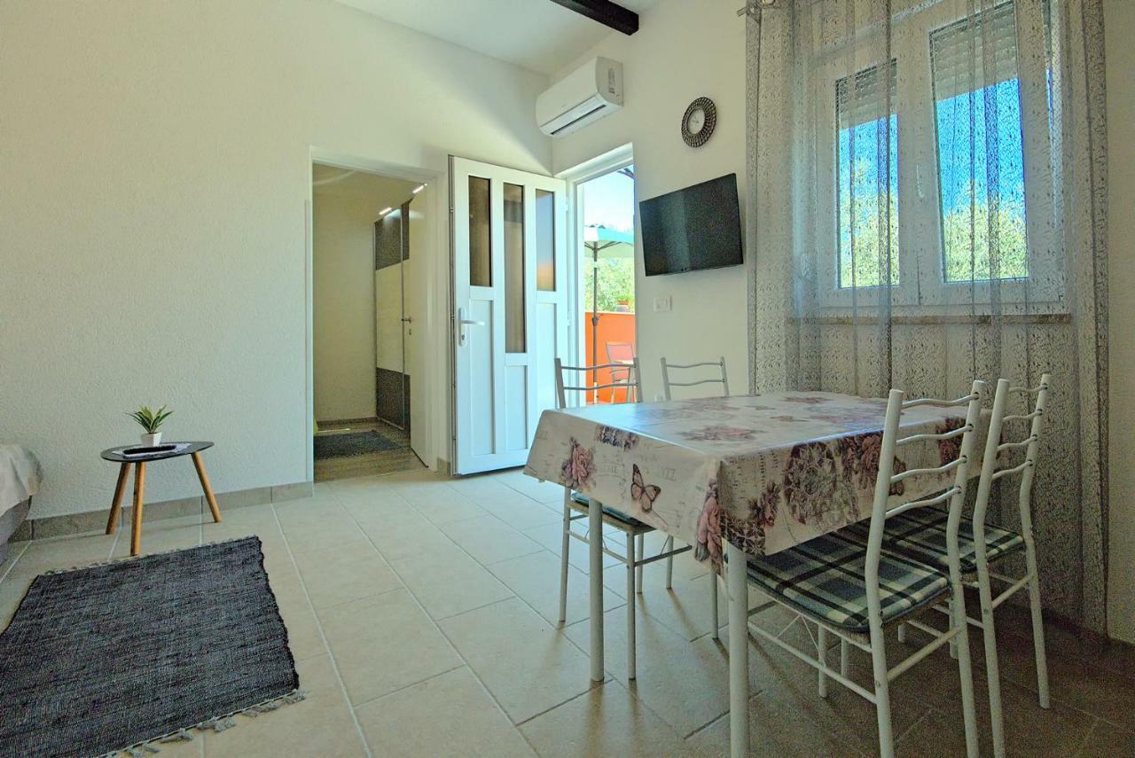 App Klabot *** Apartman Umag Kültér fotó